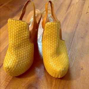 *BRAND NEW* Jeffrey Campbell Clogs